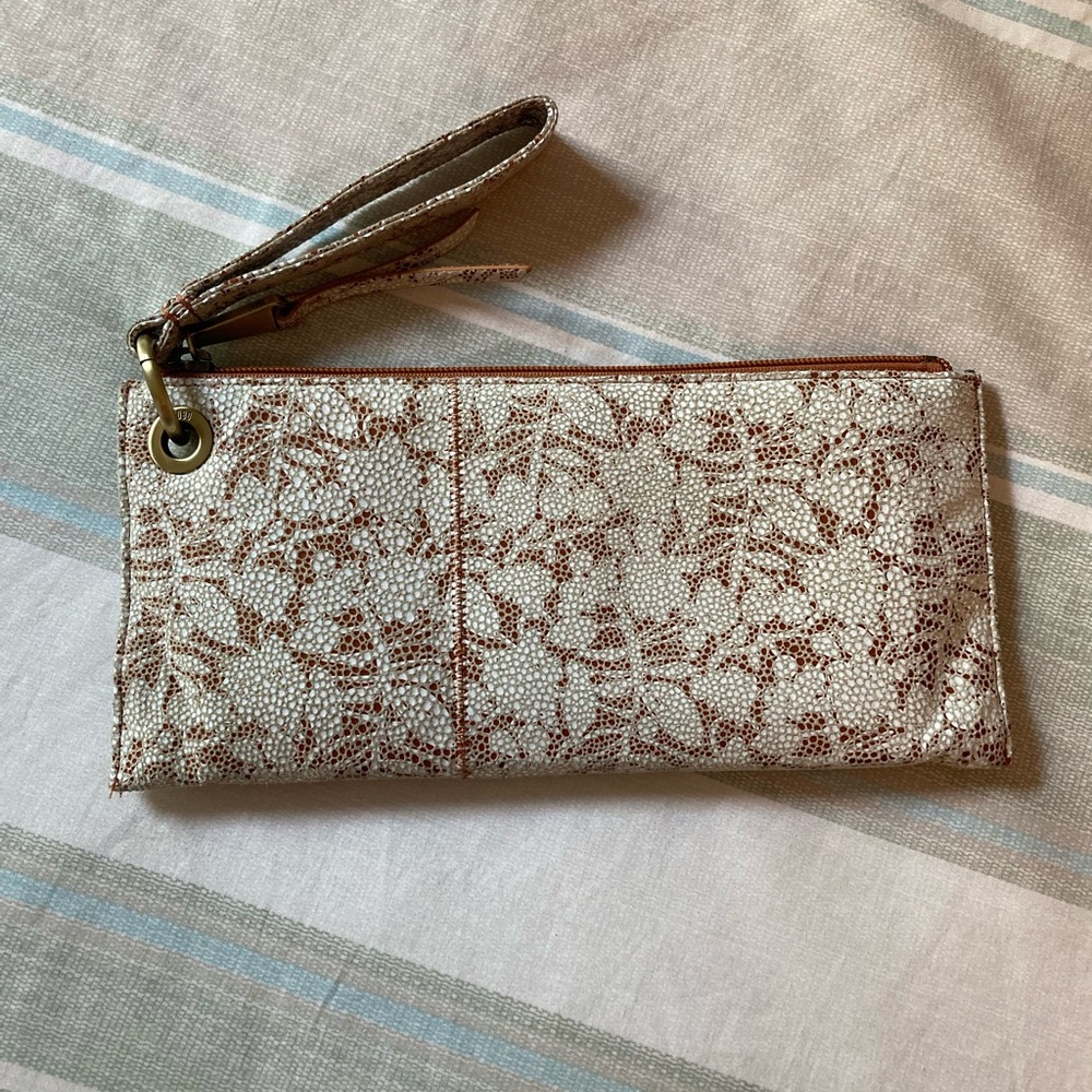 LAST Chance! Leaving Posh 8/11! Hobo Vida Botanical Beauty Leather